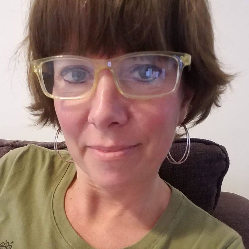 Meet your Posher, Jennifer